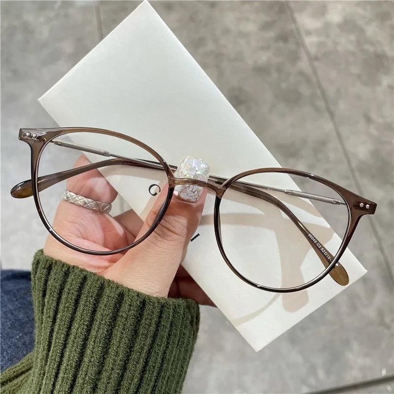 Blue Light Blocking Glasses – Stylish Eyewear for Men & Women