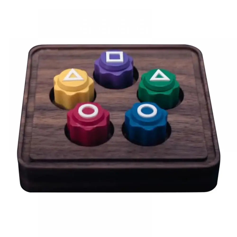 Six-Legged Pentathlon (Korean Folk Game Set - Jebi Chagi, Gong-gi, Biseokchigi, Paeng-y, DDAKJI)