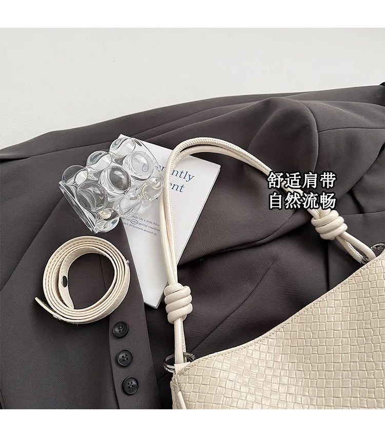 JetSet Babe™  Expandable Tote Bag