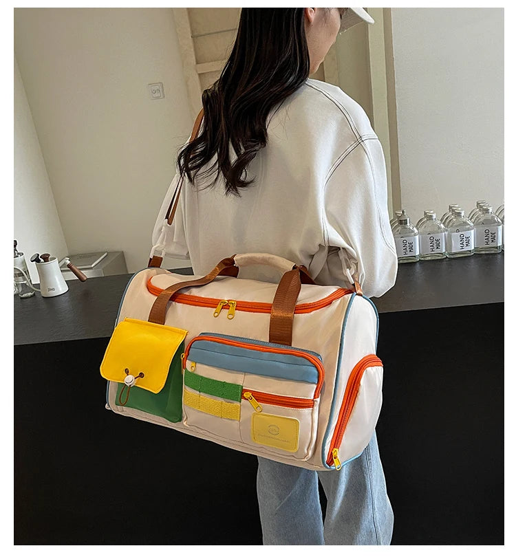 ColorTheory™ Weekender Bag – Designed to Carry Creativity in Style