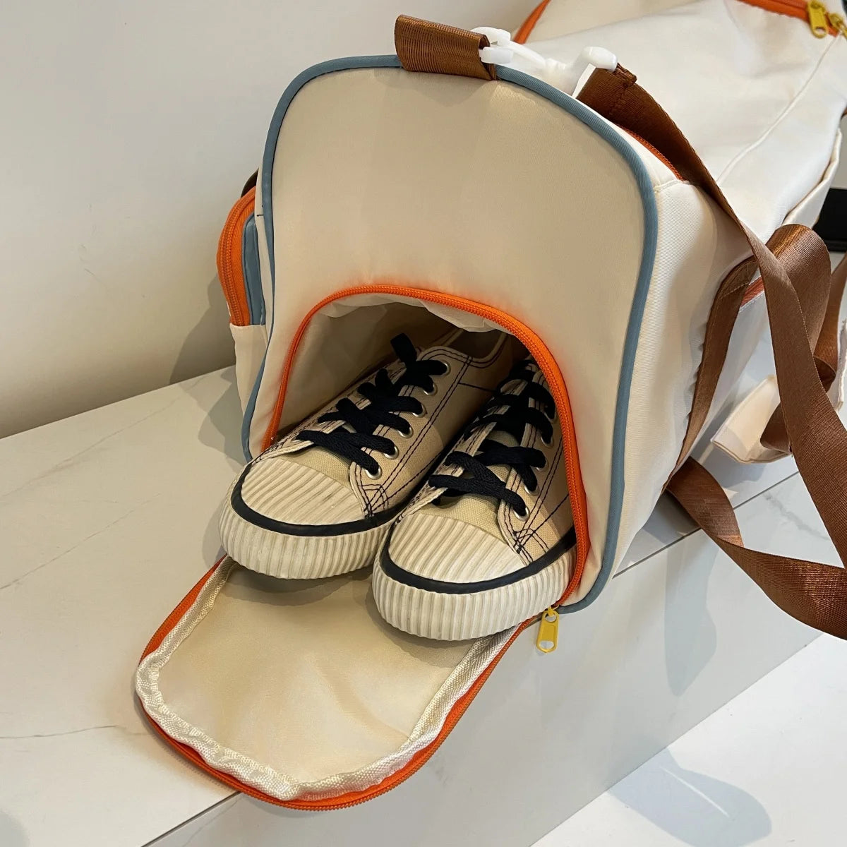 ColorTheory™ Weekender Bag – Designed to Carry Creativity in Style