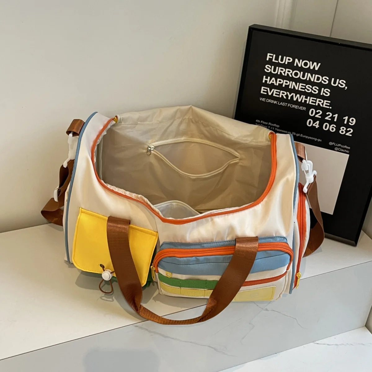 ColorTheory™ Weekender Bag – Designed to Carry Creativity in Style
