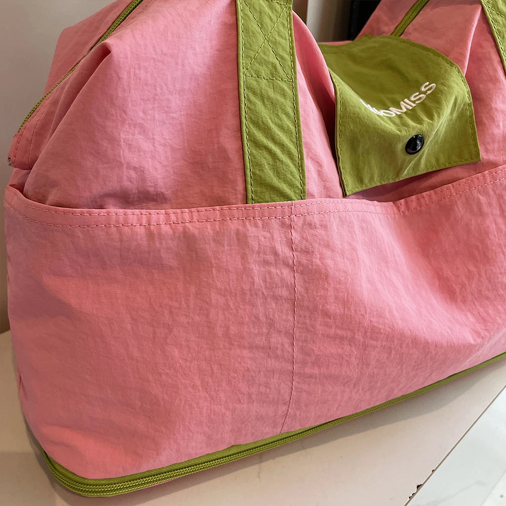 GlowHaul™ Travel Tote – Your Foldable + Fashionable Getaway Sidekick