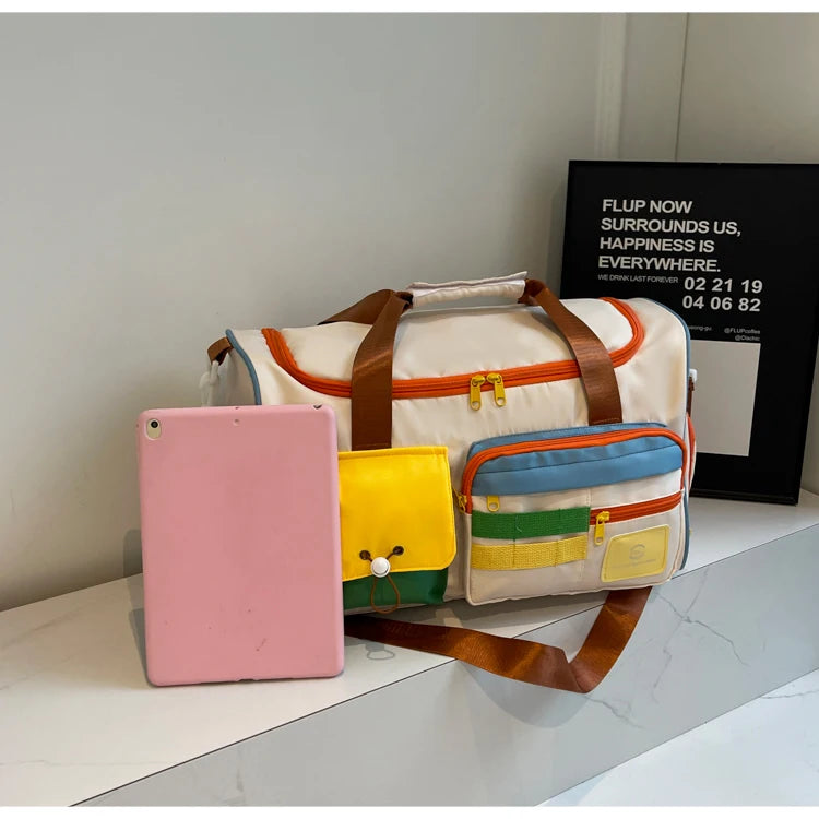 ColorTheory™ Weekender Bag – Designed to Carry Creativity in Style