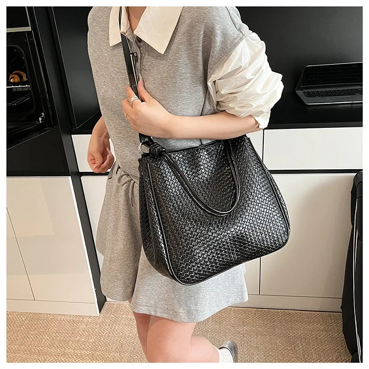 JetSet Babe™  Expandable Tote Bag